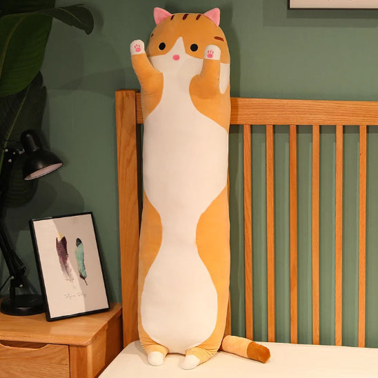 Peluche chat doux comme objet décoratif
