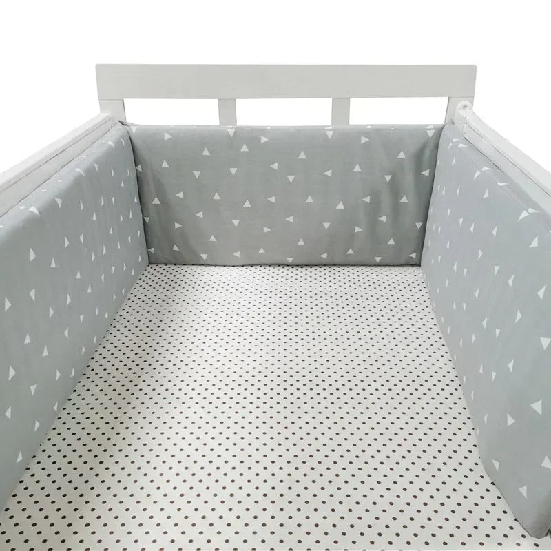 tour de lit pour bebe triangle offre sommeil paisible au bebe