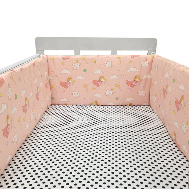 tour de lit respirant point nuage couleur ravivant chambre bebe