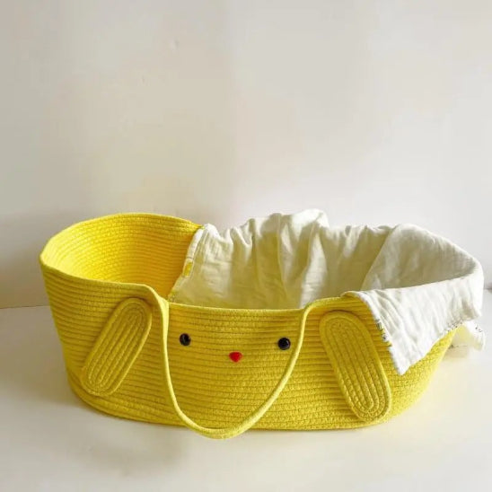 Couffin nouveau ne jaune beau en tissu