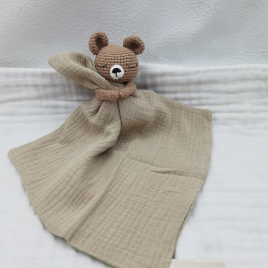 Doudou polyvalent offre réconfort et aussi compagnon de jeu