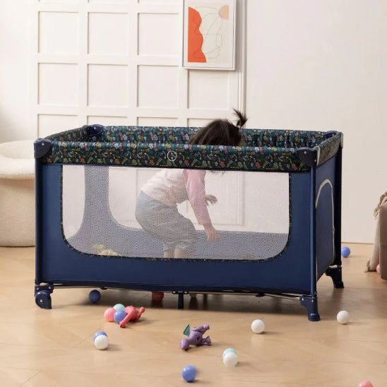 Lit parapluie nouveau ne polyvalence utilise aussi comme parc de jeu 