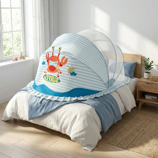 Lit pour bebe en toile motif cabre avec rayure bleu égaie chambre bébé