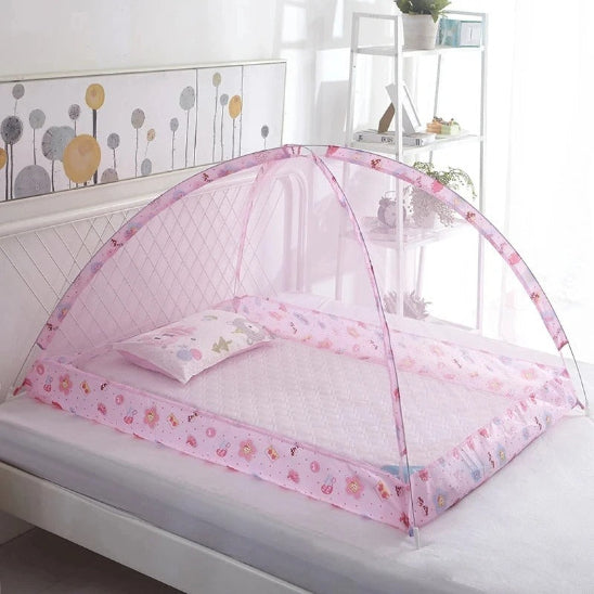 Lit toile pour bebe rose filet base solide