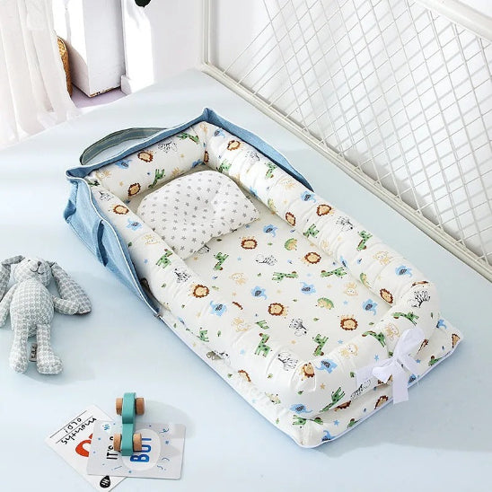 Reducteur de lit cododo bleu motif animal jungle