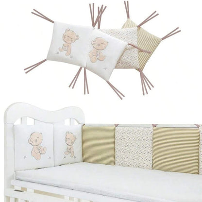 Tour de lit barreau surface agréable au toucher favorise exploration tactile