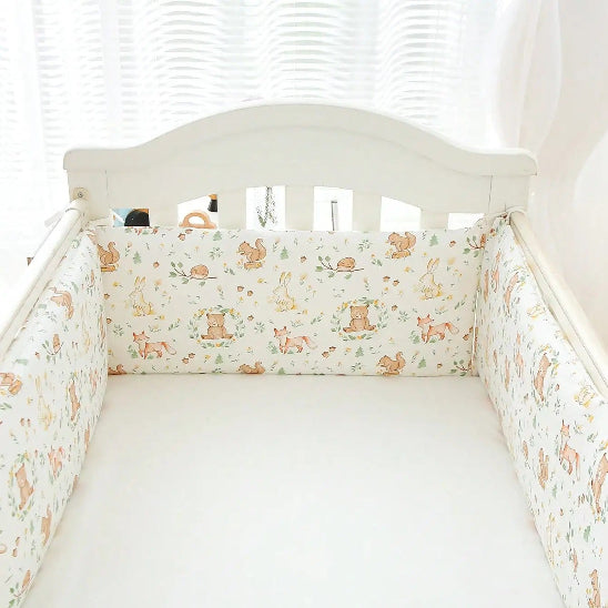 Tour de lit bébé rassurant transforme lit bébé en nid douillet