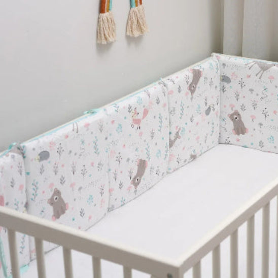Tour de lit coussin blanc motif ourson fleur