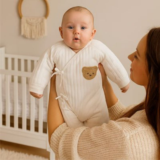 bebe pyjamas coupe confortable favorise mouvement libre de bébé.