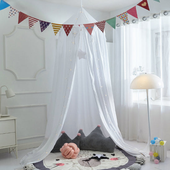 ciel de lit pour fille suspendu cree un espace apaisant et distinctif