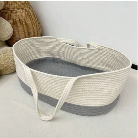 couffin bebe decoratif apporte une touche charmante dans un espace