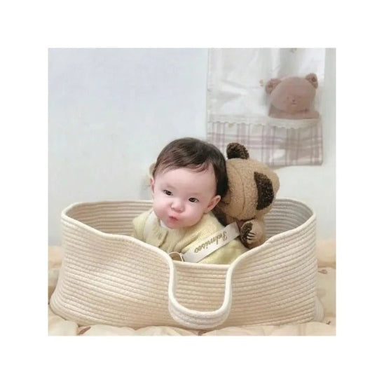 couffin bebe spacieux contient bebe et jouet
