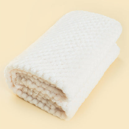Couverture bébé couleur blanche facile à utiliser