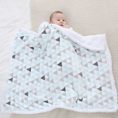 couverture bebe doux sur la peau de bébé