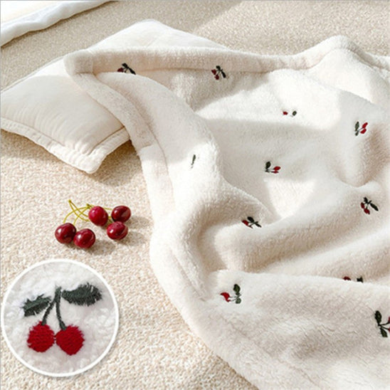 couverture bébé naissance cerise utile aussi comme couette de couchage