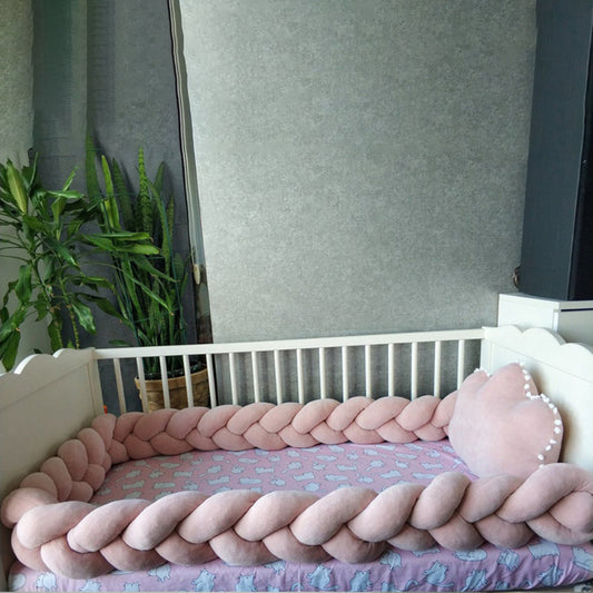 tour de lit tresse cocon securisant protection douillette sommeil bebe